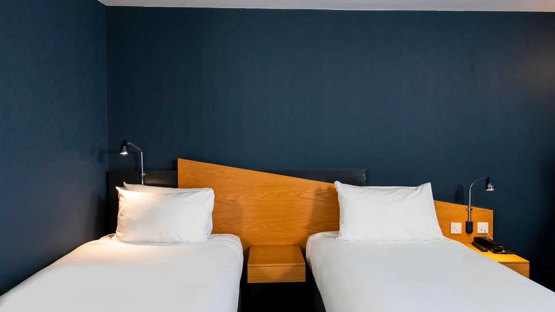 Hotel Holiday Inn Express Exeter East By Ihg