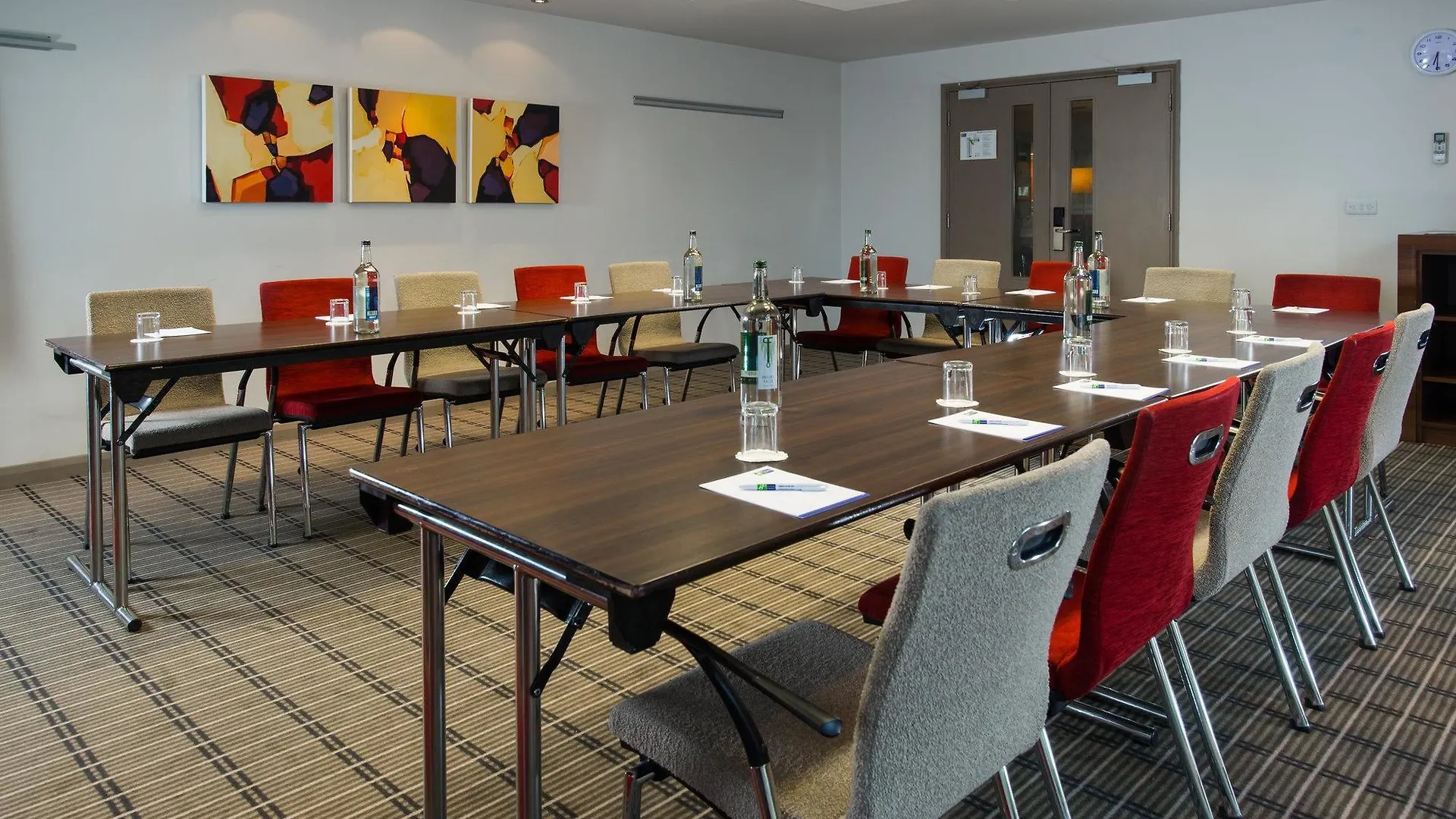 Holiday Inn Express Exeter East By Ihg