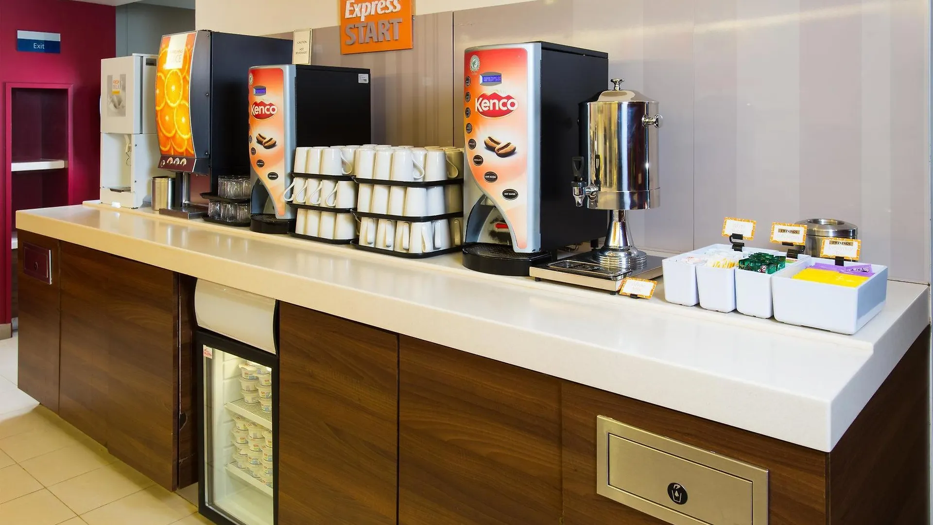 Holiday Inn Express Exeter East By Ihg