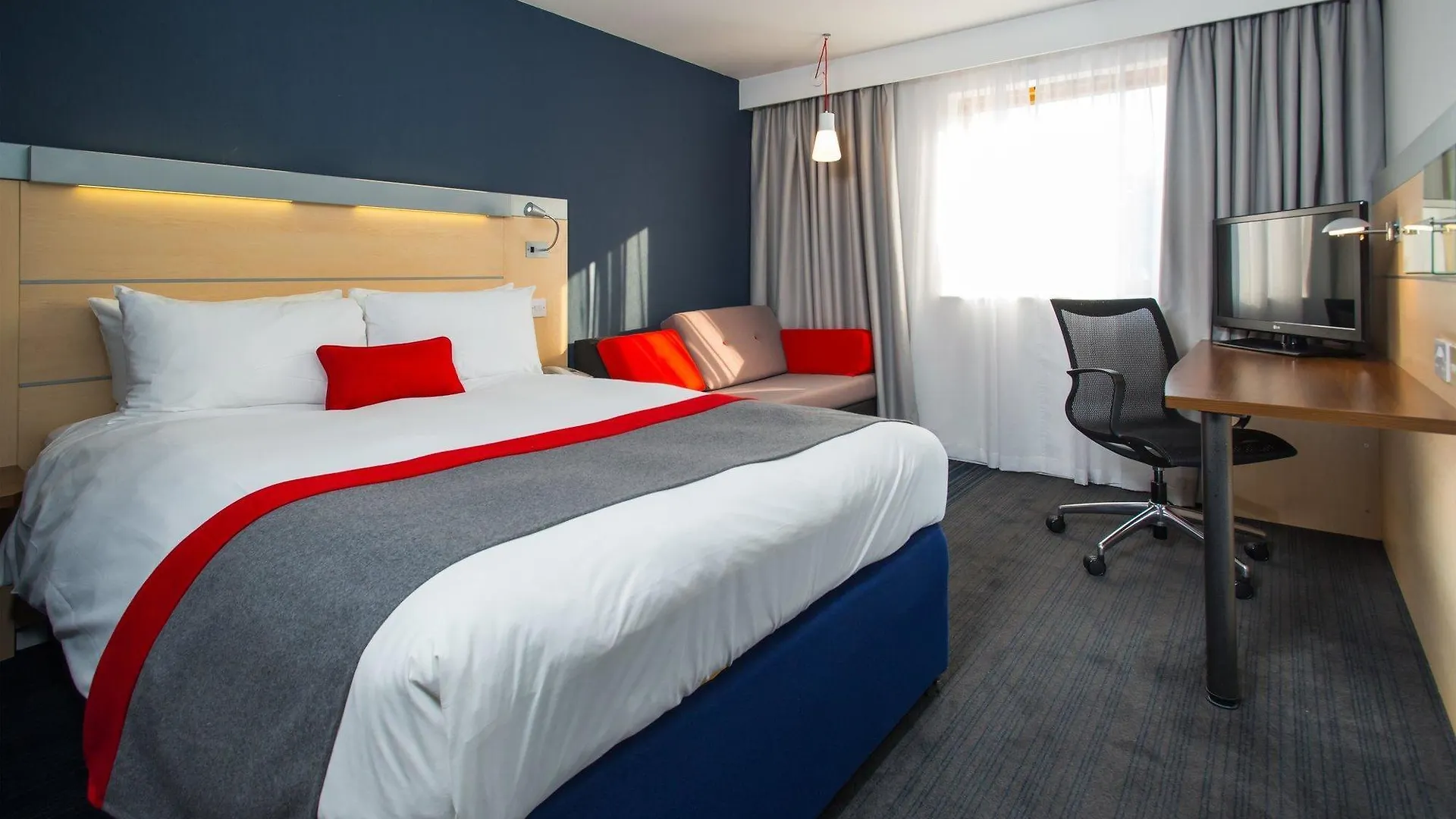 Holiday Inn Express Exeter East By Ihg Hotel