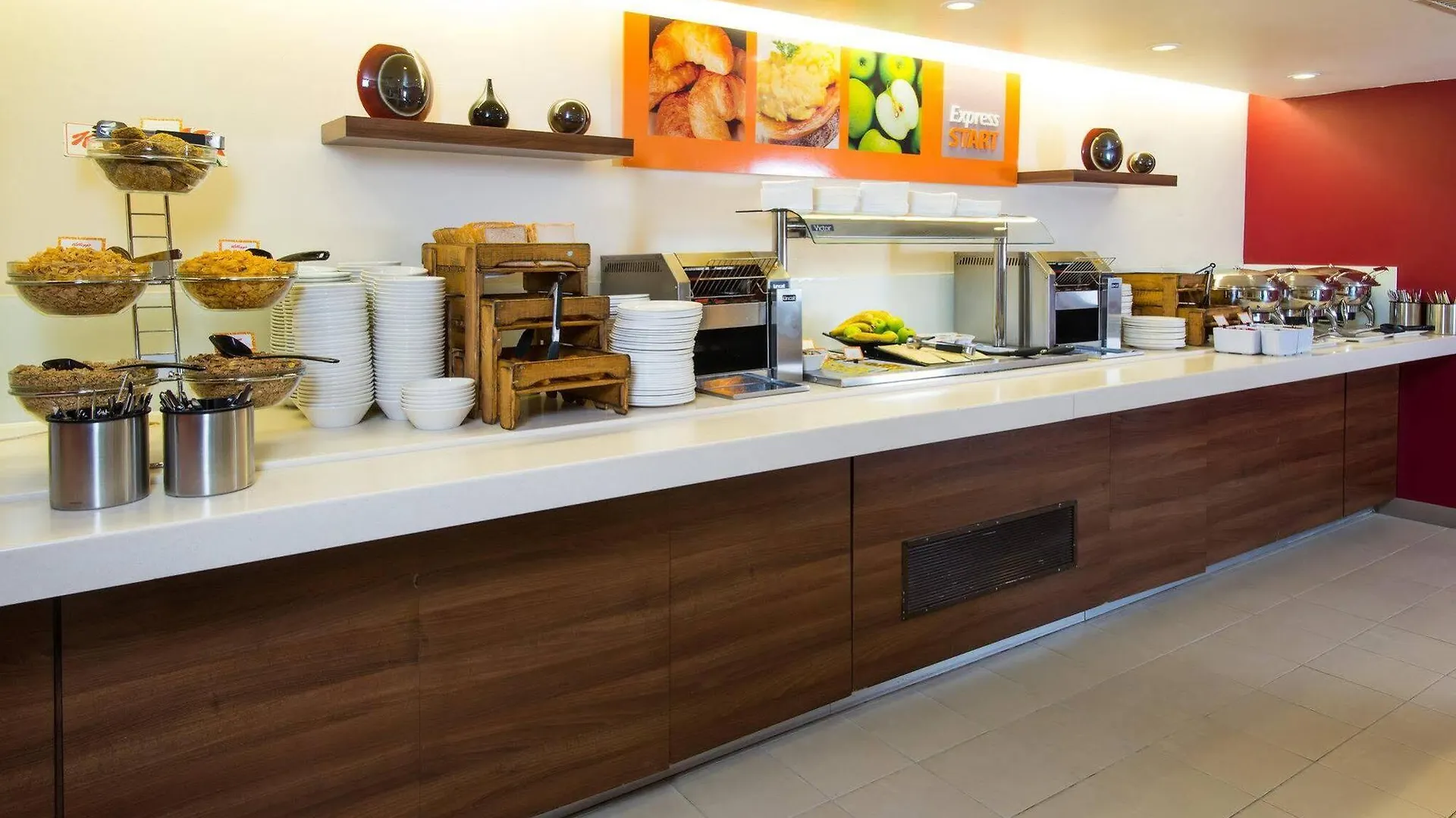 Holiday Inn Express Exeter East By Ihg Hotel