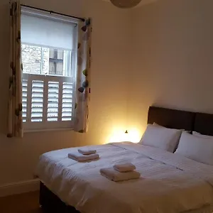 10 Grove St - Regno Unito