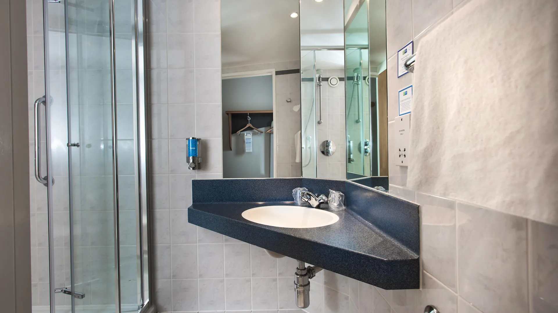 Holiday Inn Express Exeter East By Ihg