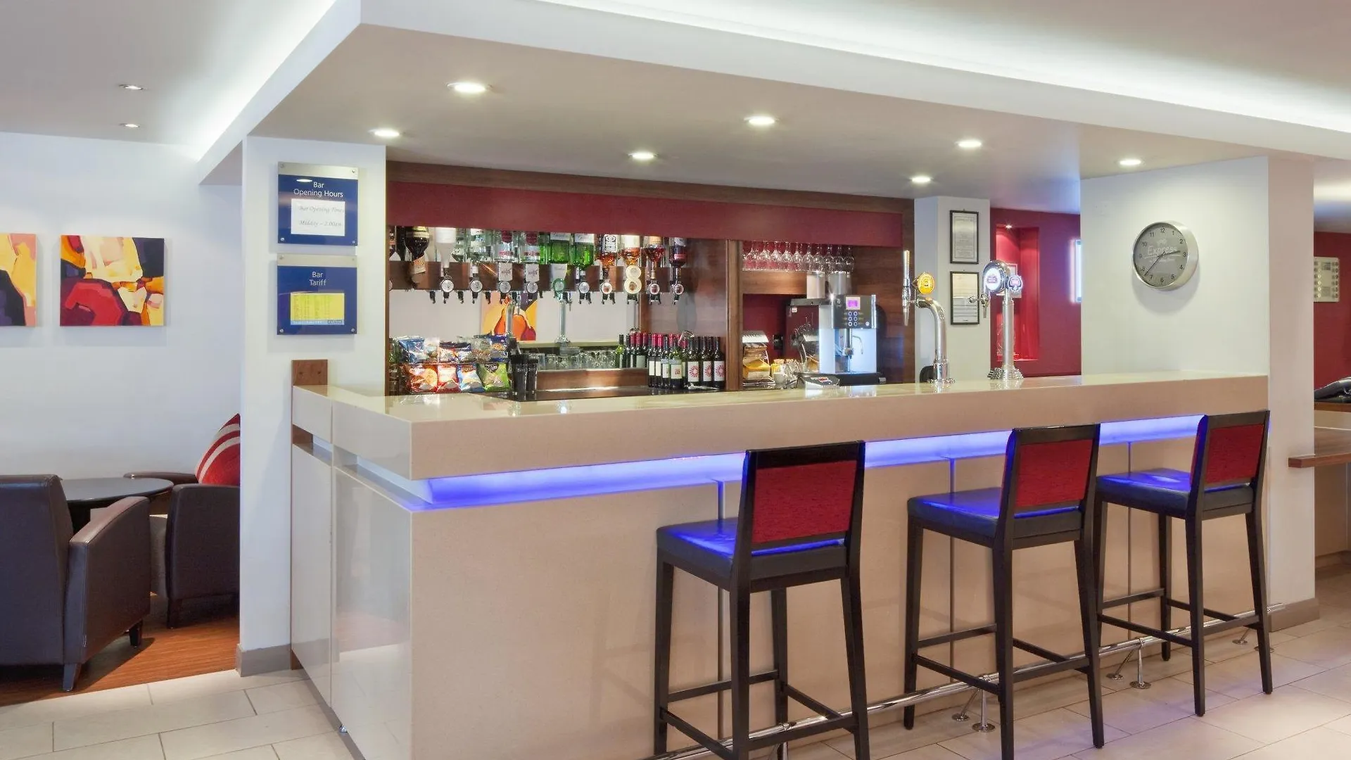Holiday Inn Express Exeter East By Ihg