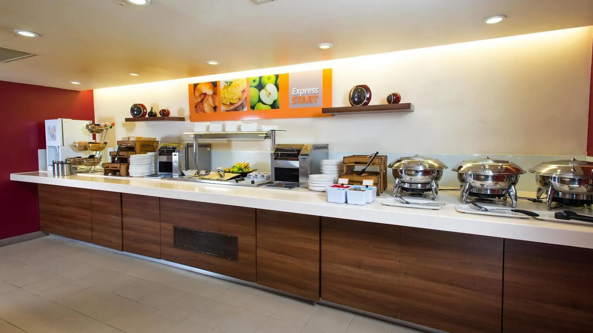 Holiday Inn Express Exeter East By Ihg